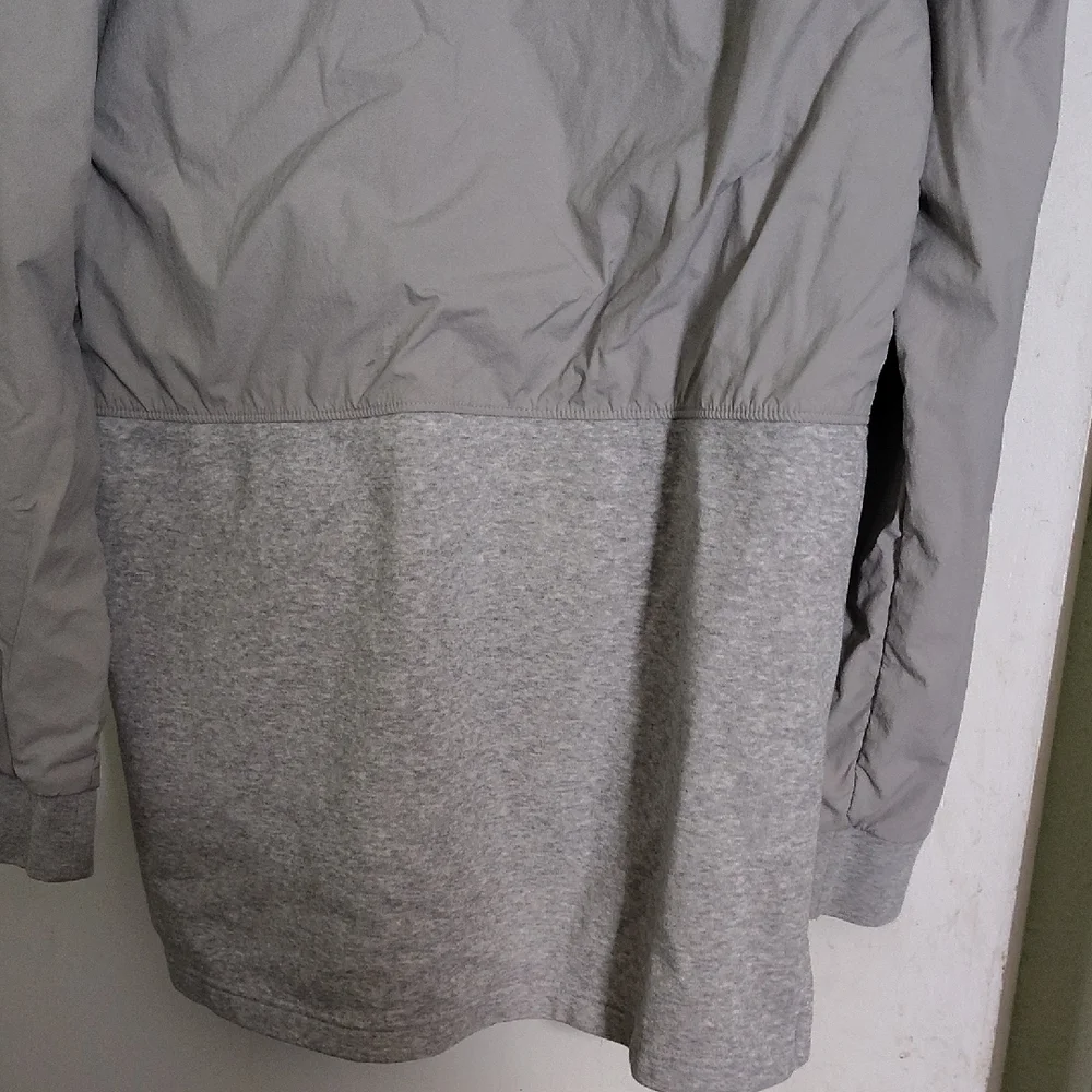 Adidas Gray Lightweight Windbreaker Performance Jacket Size Medium - Picture 7 of 7